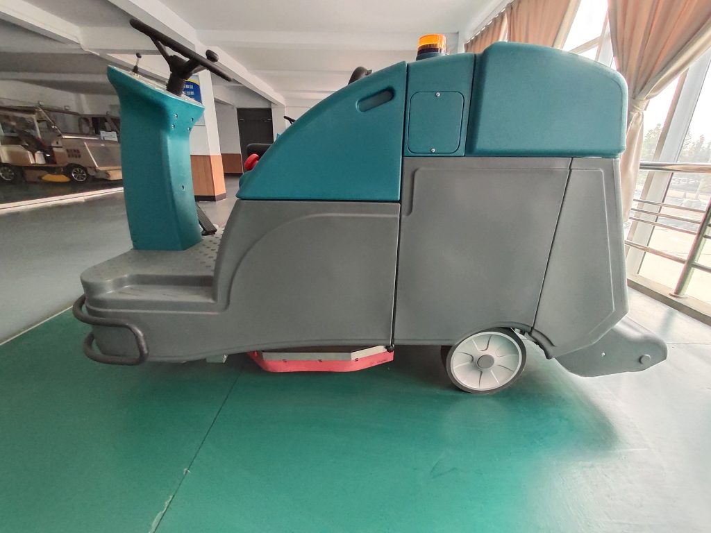 清晨雨：電動掃地車和洗地機哪個更好，各有什么優缺點？