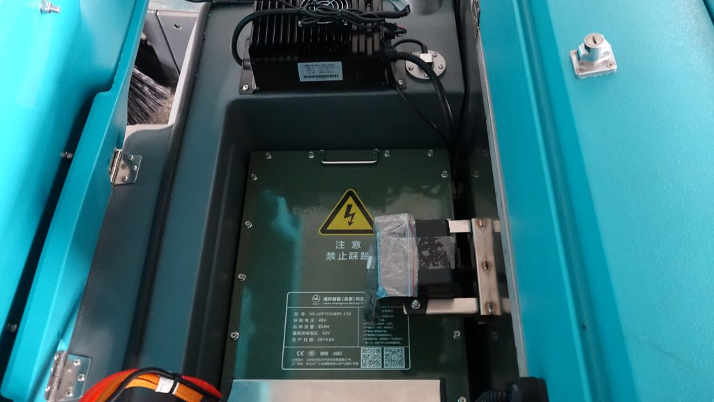 為什么購買的電動掃地車工作效率越來越低，清晨雨拖地車電池衰減原因