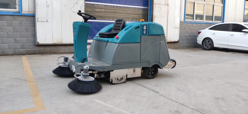 淺析國內電動掃地車，道路清掃車發展和研究方向