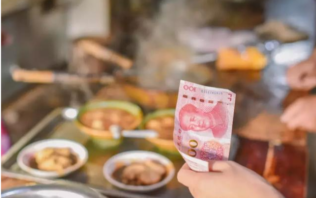 清晨雨抗汛公益“鄭”行動，同“州”共濟，“河”你一起，共度“南”關(guān)！