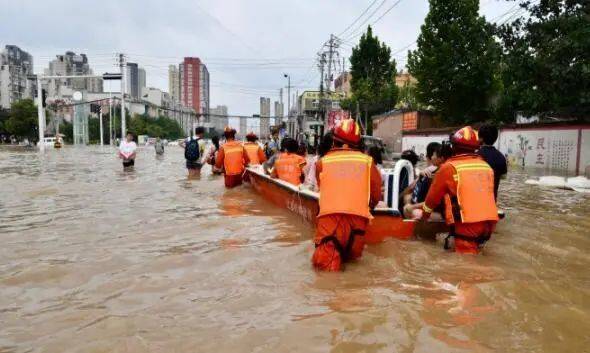 清晨雨抗汛公益“鄭”行動，同“州”共濟，“河”你一起，共度“南”關(guān)！