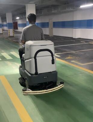 物業(yè)洗地機(jī)常用哪幾種車型?工作效率怎么樣?
