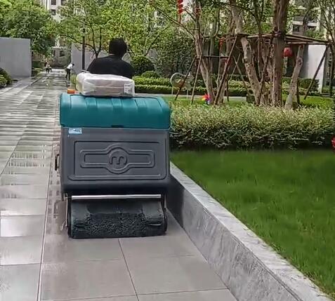 河南洗地車：中原大地的清潔新動力
