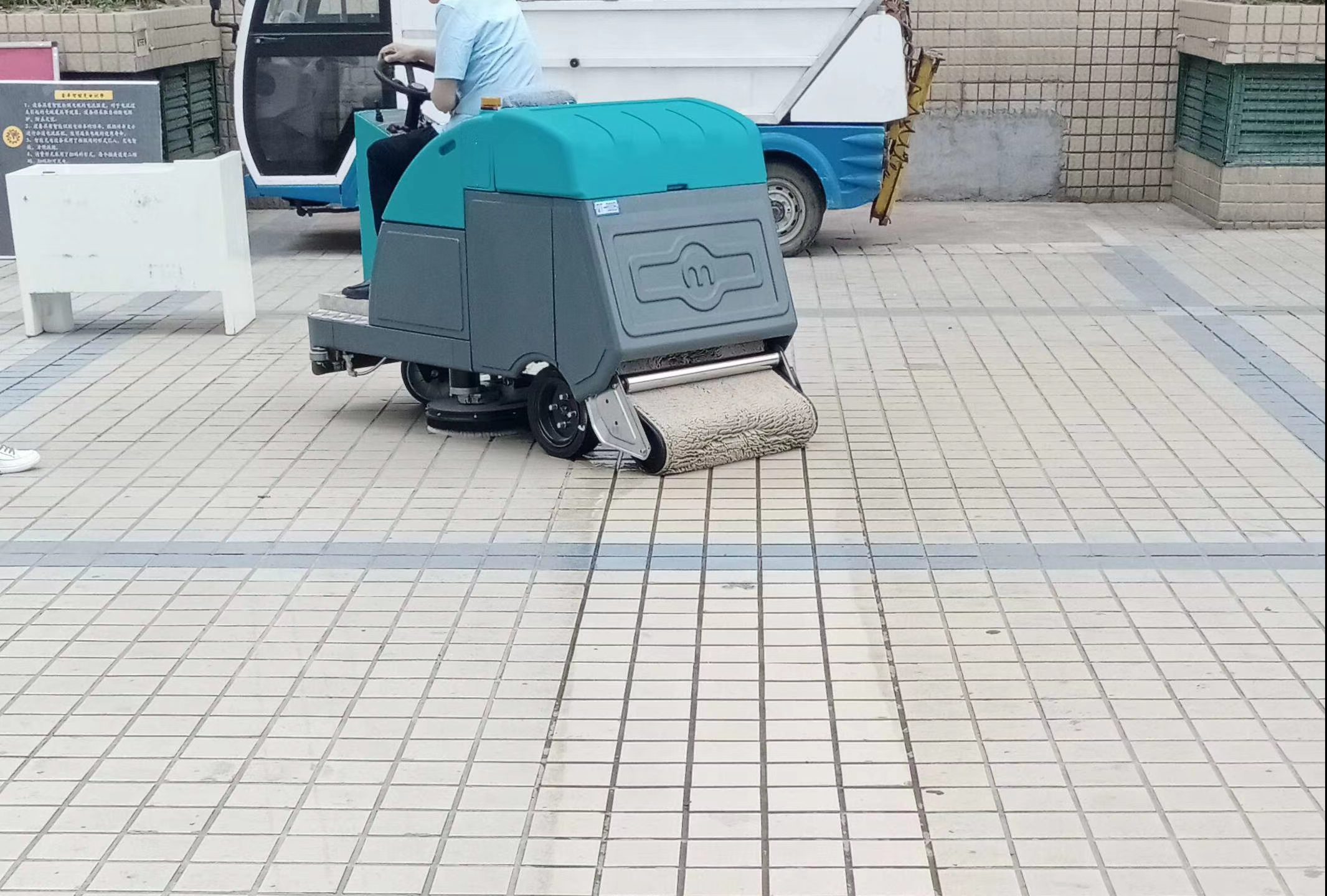 全自動洗地車：現代清潔的革命性力量