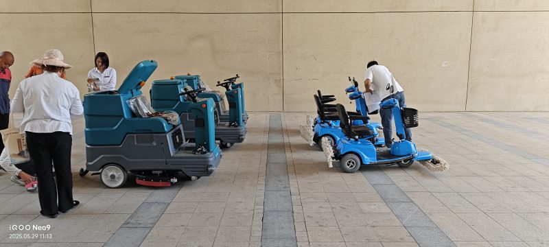 駕駛式洗地車的“綠色使命”：讓清潔與環保同行